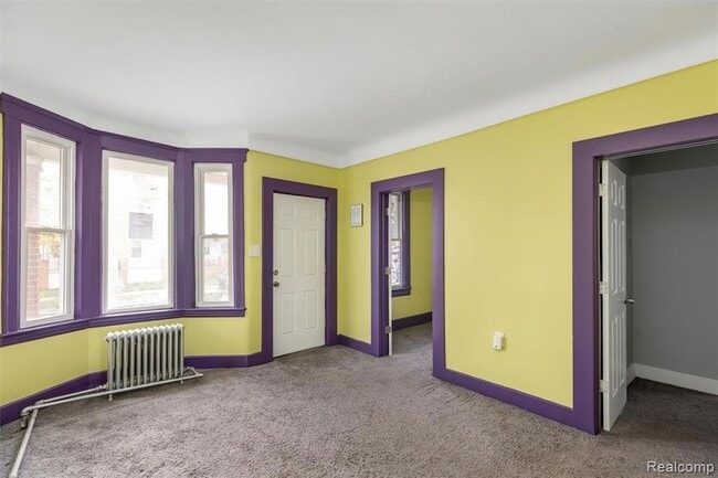 Building Photo - 2405 Burger St