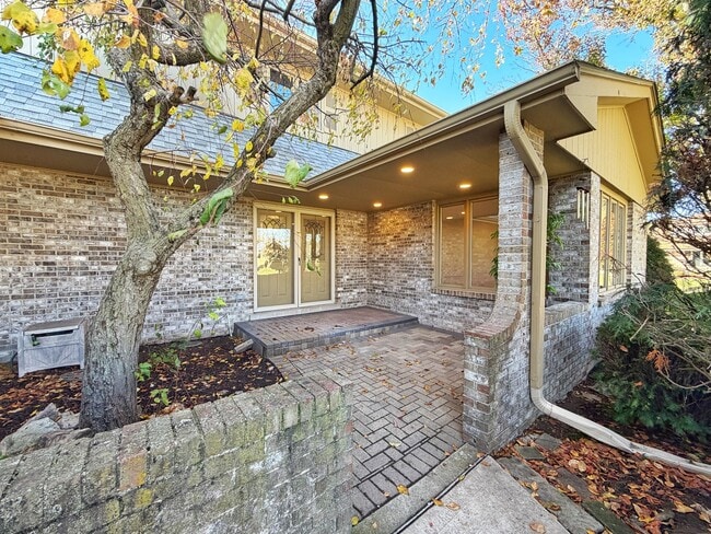 Building Photo - 6710 Wedgewood Ln