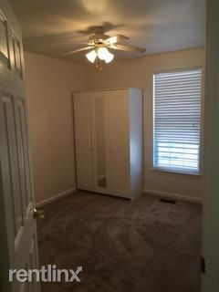 Building Photo - 3 br, 3.5 bath Townhome - 34 Woodhollow Ct