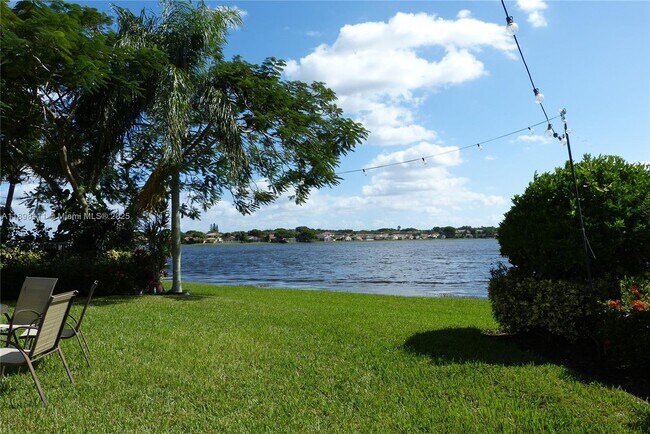 Building Photo - 1096 Fairfield Meadows Dr