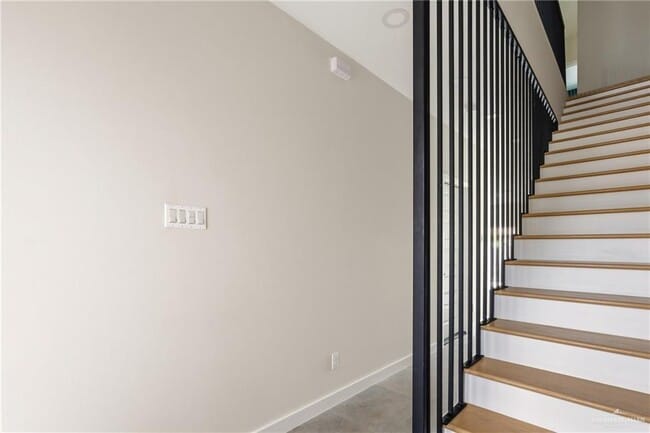 Building Photo - 14 Bicentennial Blvd