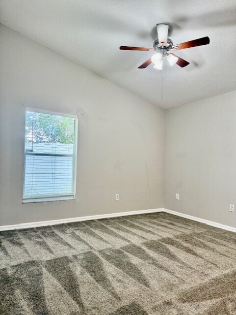 Building Photo - 28510 Seashell Ct