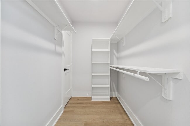 Building Photo - 4310 Canal St