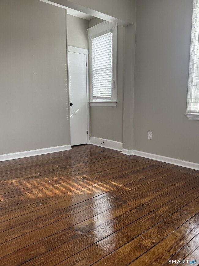 Building Photo - 67 Burke St