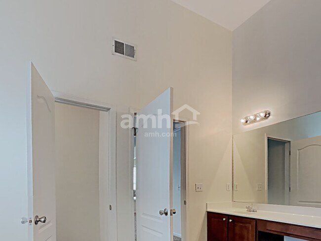 Building Photo - 4158 Elderberry Dr