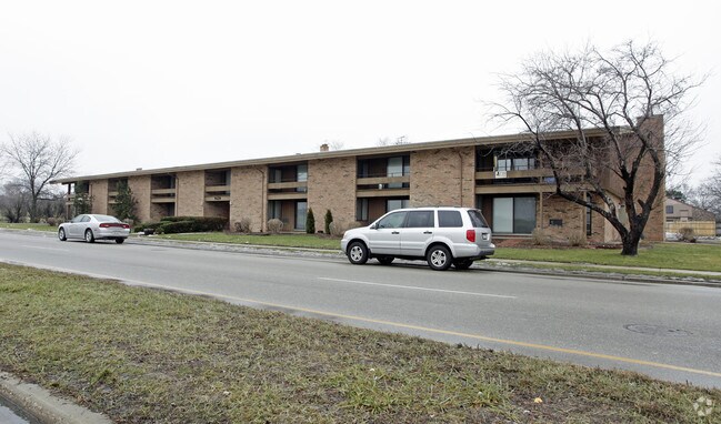 Building Photo - Village Square Apartments