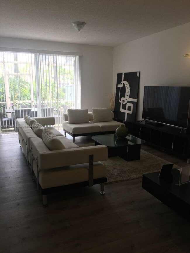 Building Photo - 3870 San Simeon Cir