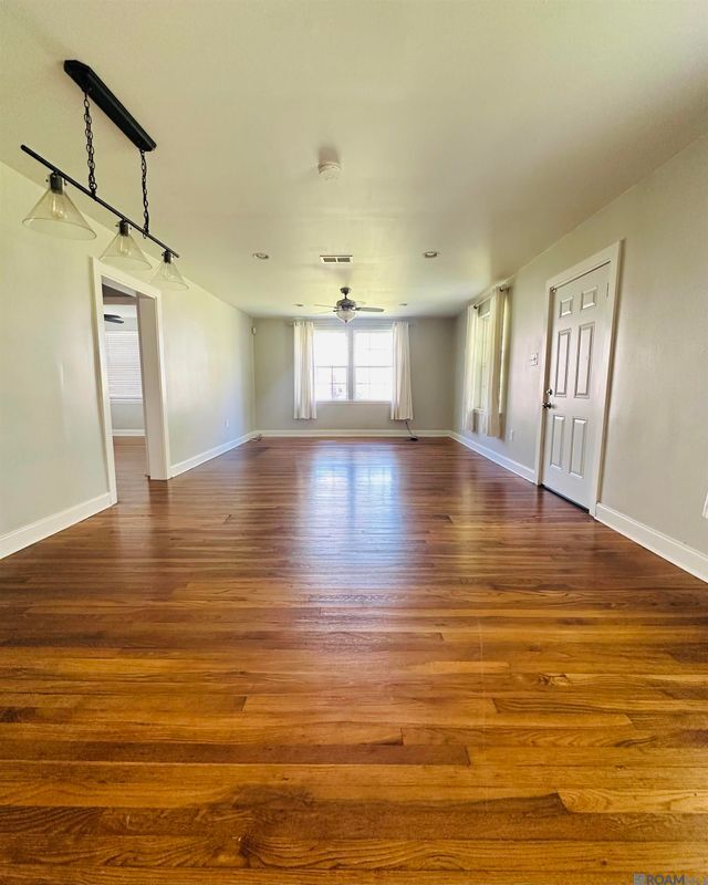 Building Photo - 376 Croydon Ave