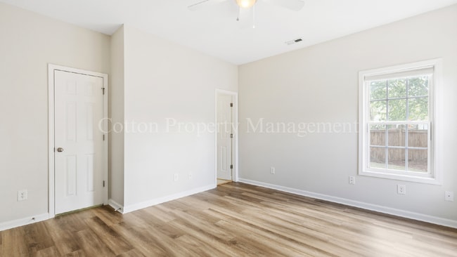 Building Photo - 1010 Winterberry Cir