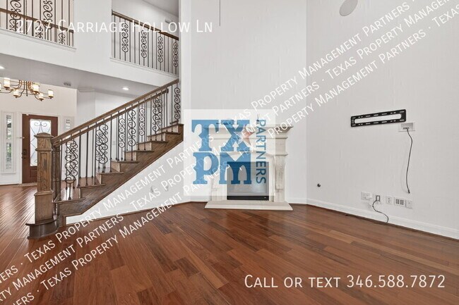 Building Photo - 2727 Carriage Hollow Ln