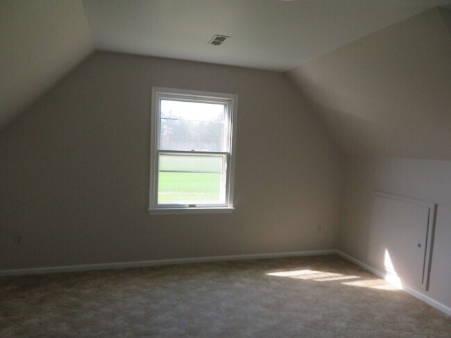 Building Photo - Sutherland