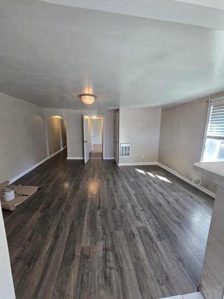 Primary Photo - 4341 E Wingohocking St
