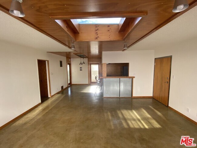 Building Photo - 1524 10th St