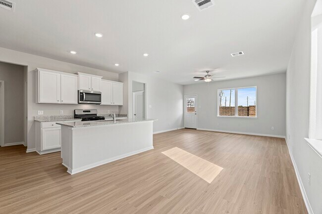 Building Photo - 1115 Moonlight Trce Dr