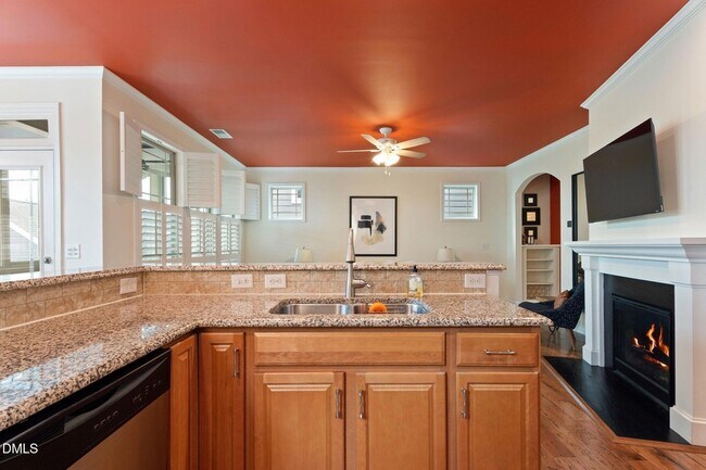 Building Photo - 2081 Great Ridge Pkwy