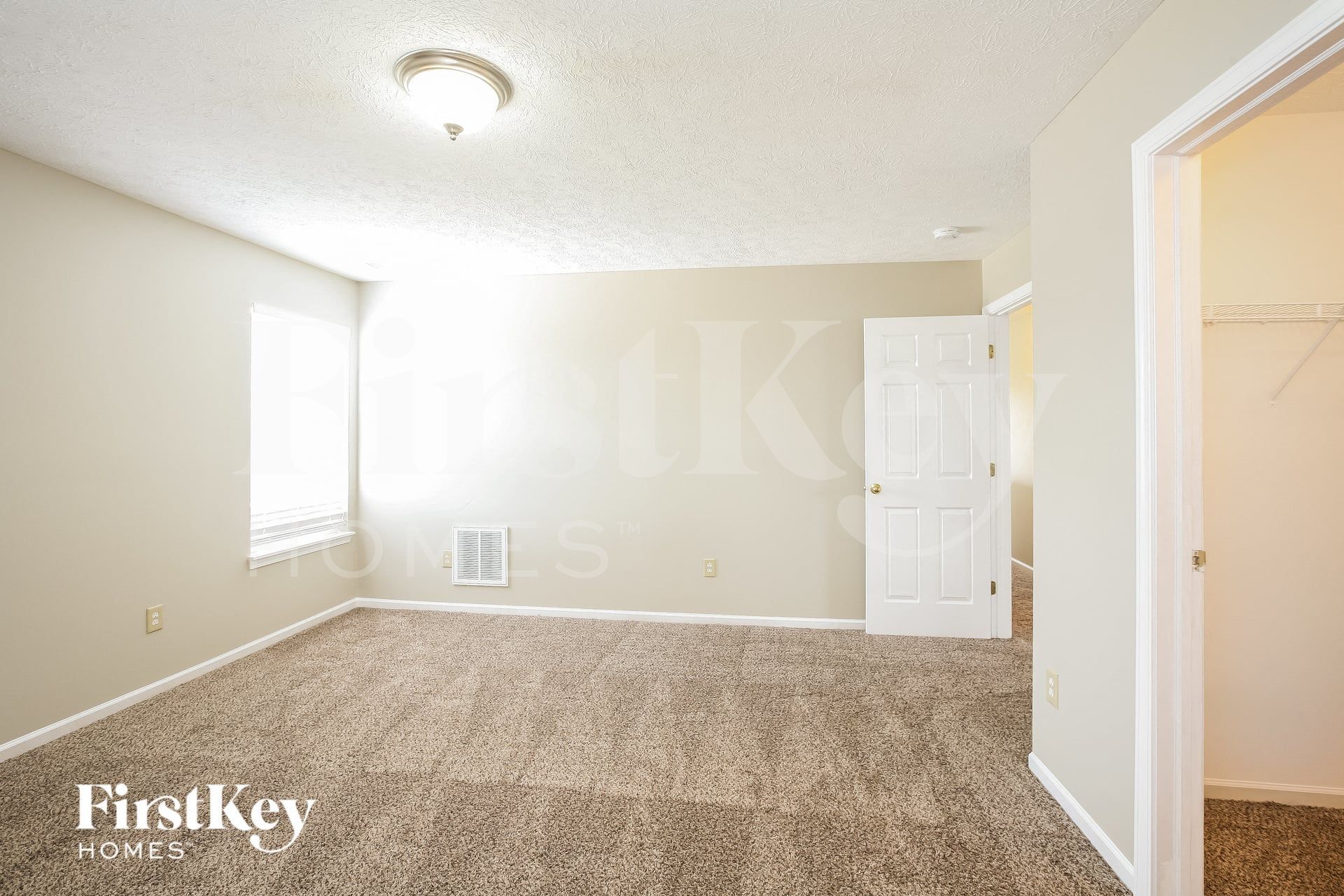 Building Photo - 2706 Bluestone Dr
