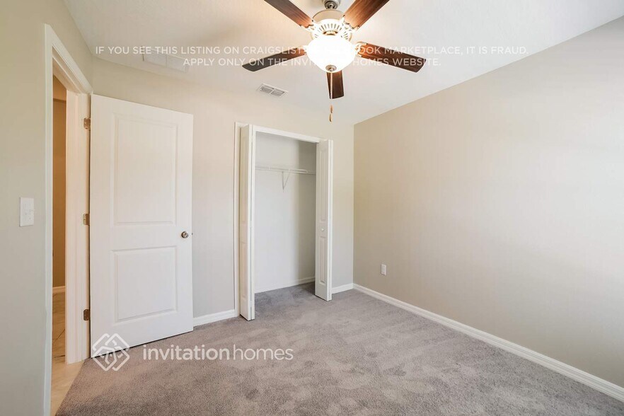 Building Photo - 1630 Blue Rose Dr