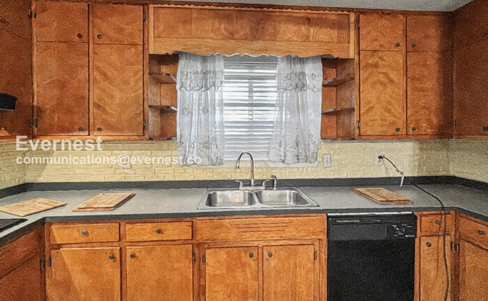 Building Photo - 7852 Opal Dr