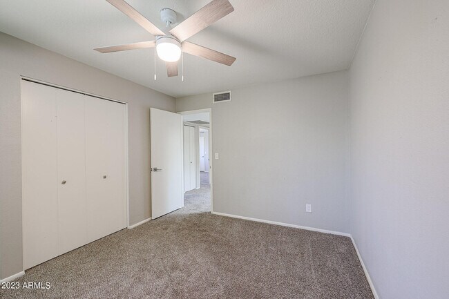 Building Photo - 6207 W Riviera Dr