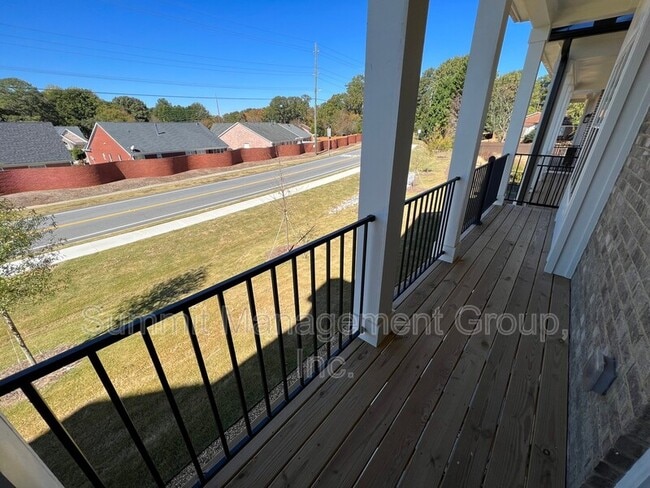 Building Photo - 859 Duck Walk Wy
