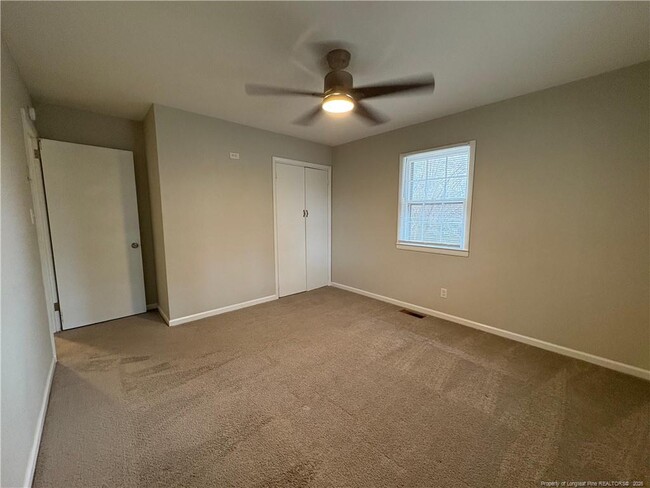 Building Photo - 3725 Sandra Dr