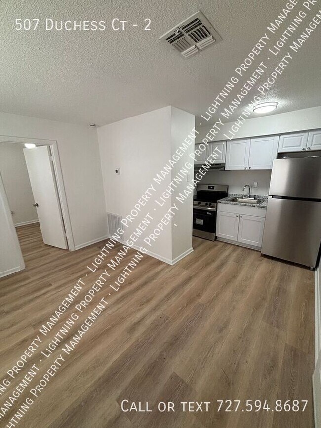 Building Photo - 507 Duchess Ct