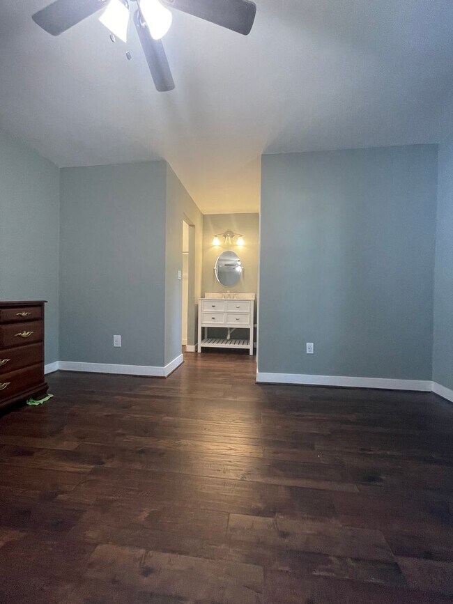 Building Photo - Lovely Single Family Ranch Home in Edgefield