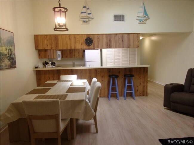 Building Photo - 876 Pritchard Island Rd