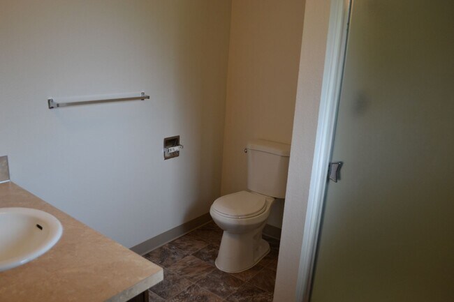 Building Photo - 489 Wormwood St SE
