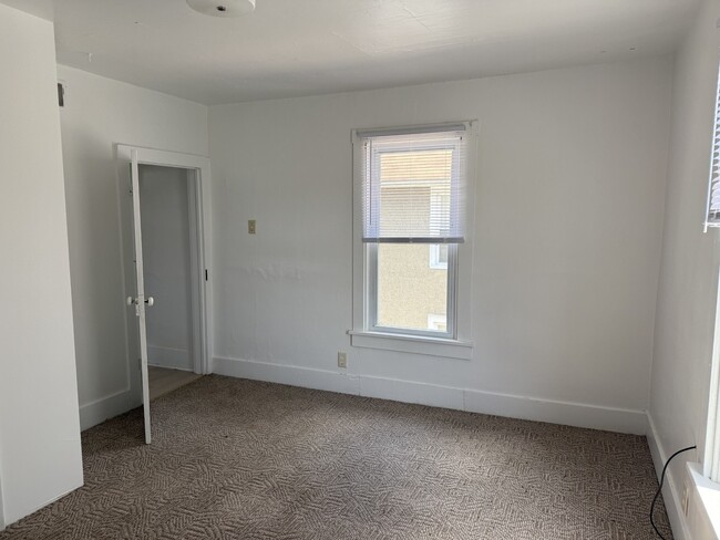 Building Photo - 2317 2nd St