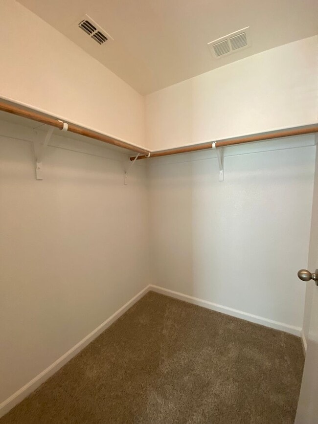 Building Photo - Contemporary 3 Bedroom Capital Village Townhome