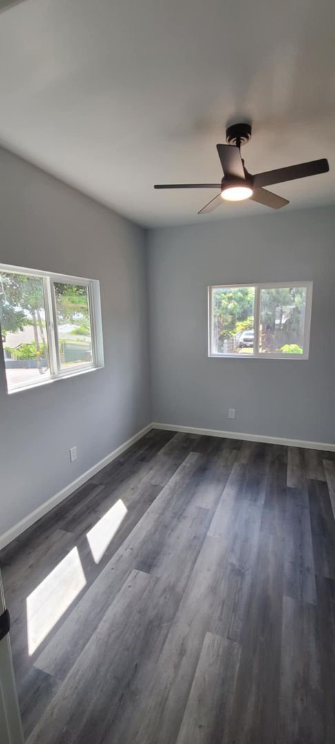 Building Photo - Large fully renovated home with an Ohana i...