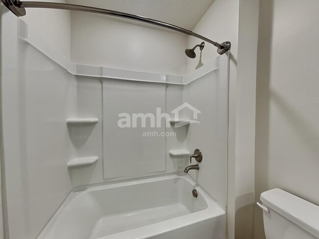 Building Photo - 1015 W 850 S