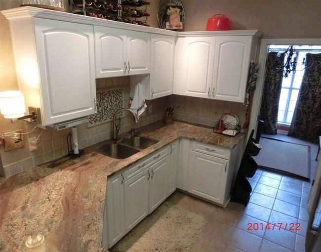 Building Photo - 9291 N Fairmont Cir