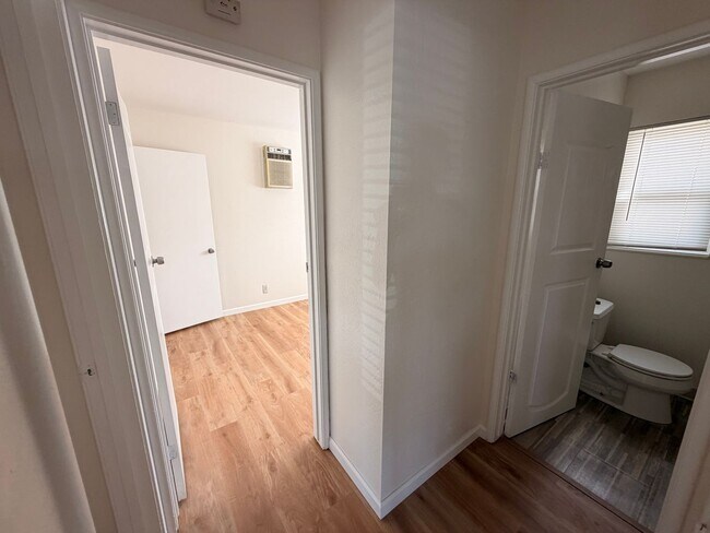 Building Photo - BRIGHT & SPACIOUS 2 BEDROOM/1 BATH AVAILABLE TO RENT IN LIVERMORE CA!!!!