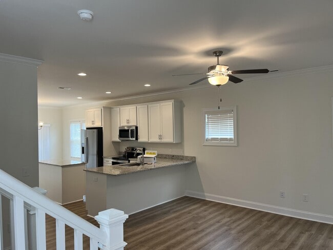 Building Photo - 102 Yellowlegs Ln