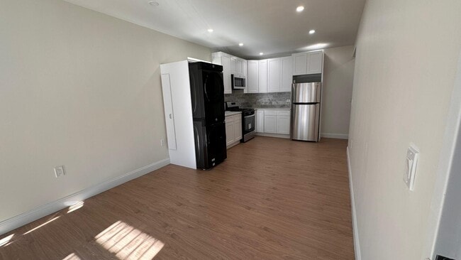 Building Photo - 63 Highland Pl