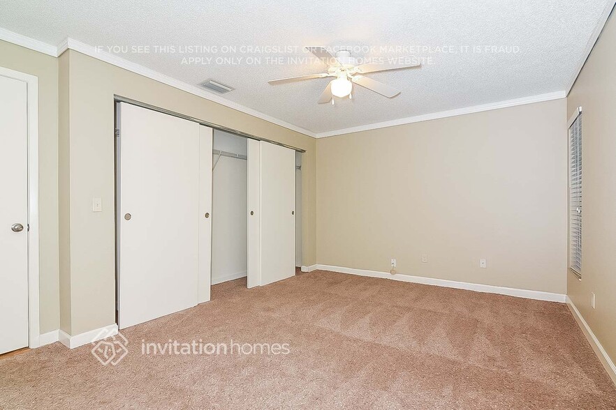 Building Photo - 5368 Black Pine Dr