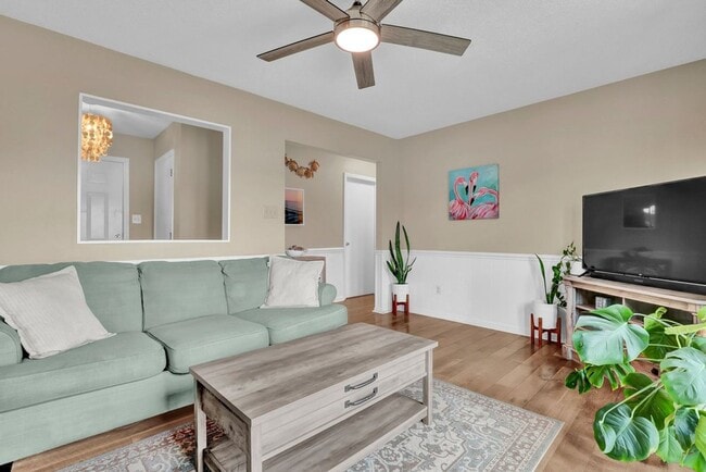 Building Photo - 1714 Old Folkstone Rd