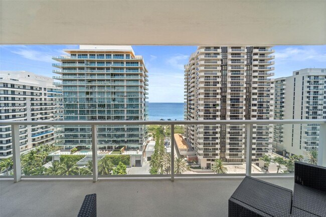Building Photo - 5750 Collins Ave