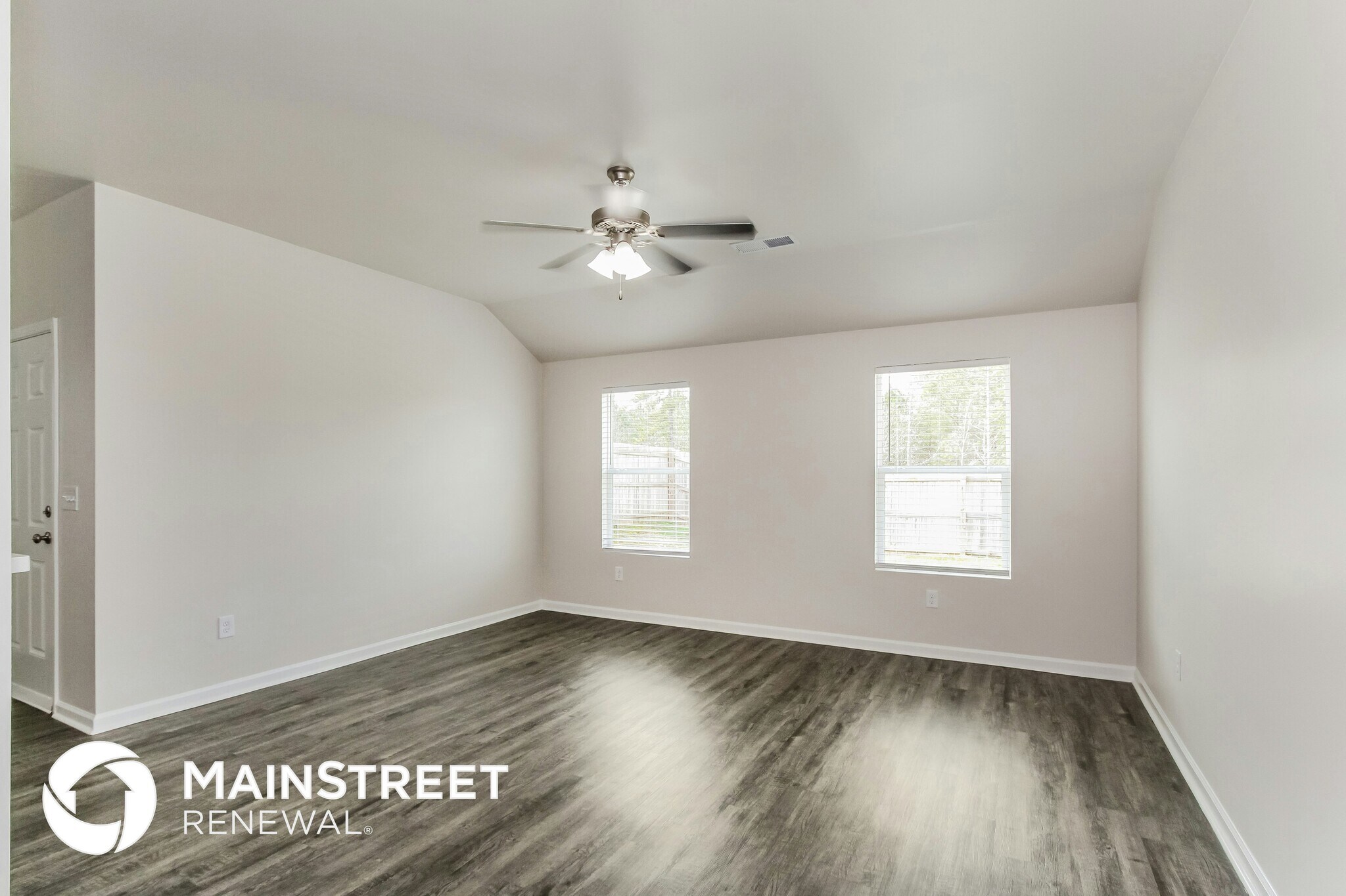 Building Photo - 590 Woodland Crst Rd