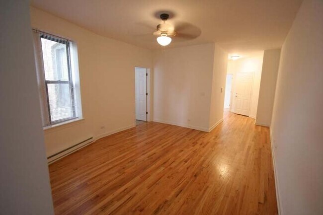 Interior Photo - Kenwood Court