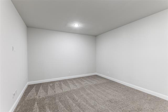 Building Photo - 4592 Refugio Dr