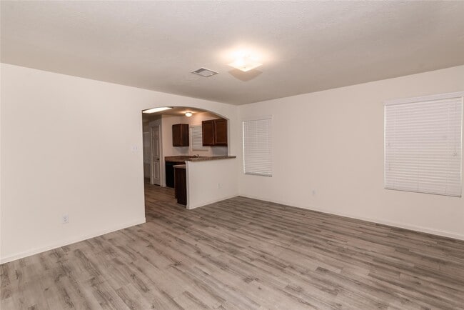 Building Photo - 5735 Post Oak Manor Dr