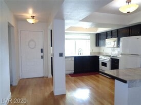 Building Photo - 2807 Tulip Ct