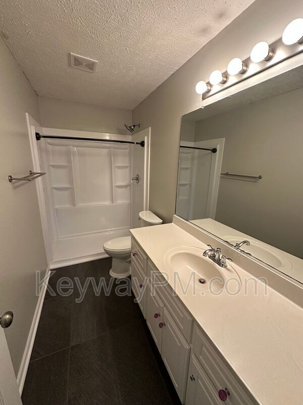 Building Photo - 59 Leigh Pl