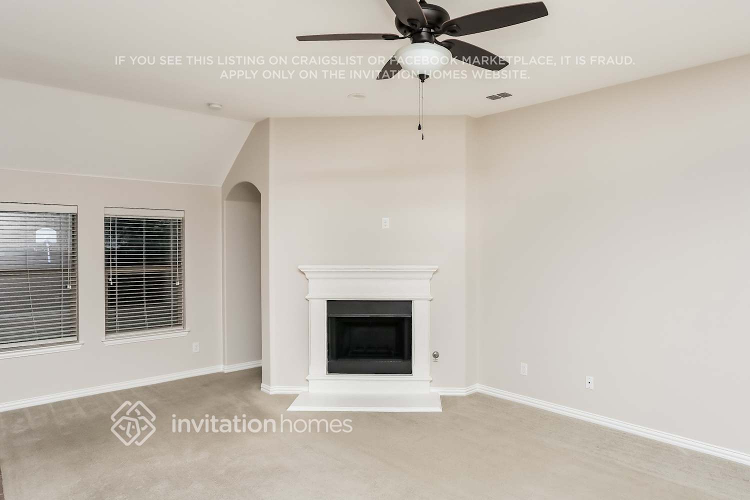 Building Photo - 2512 Flowing Springs Dr