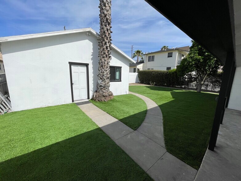 Building Photo - 340 W Alameda Ave