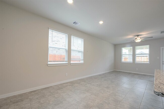 Building Photo - 17478 Buckeye Br