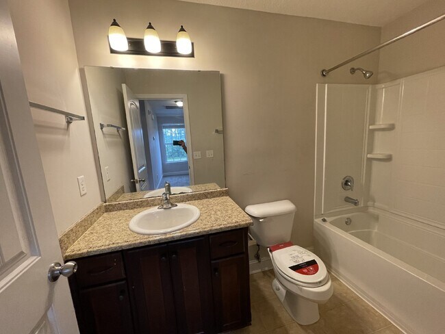 Building Photo - House for Rent